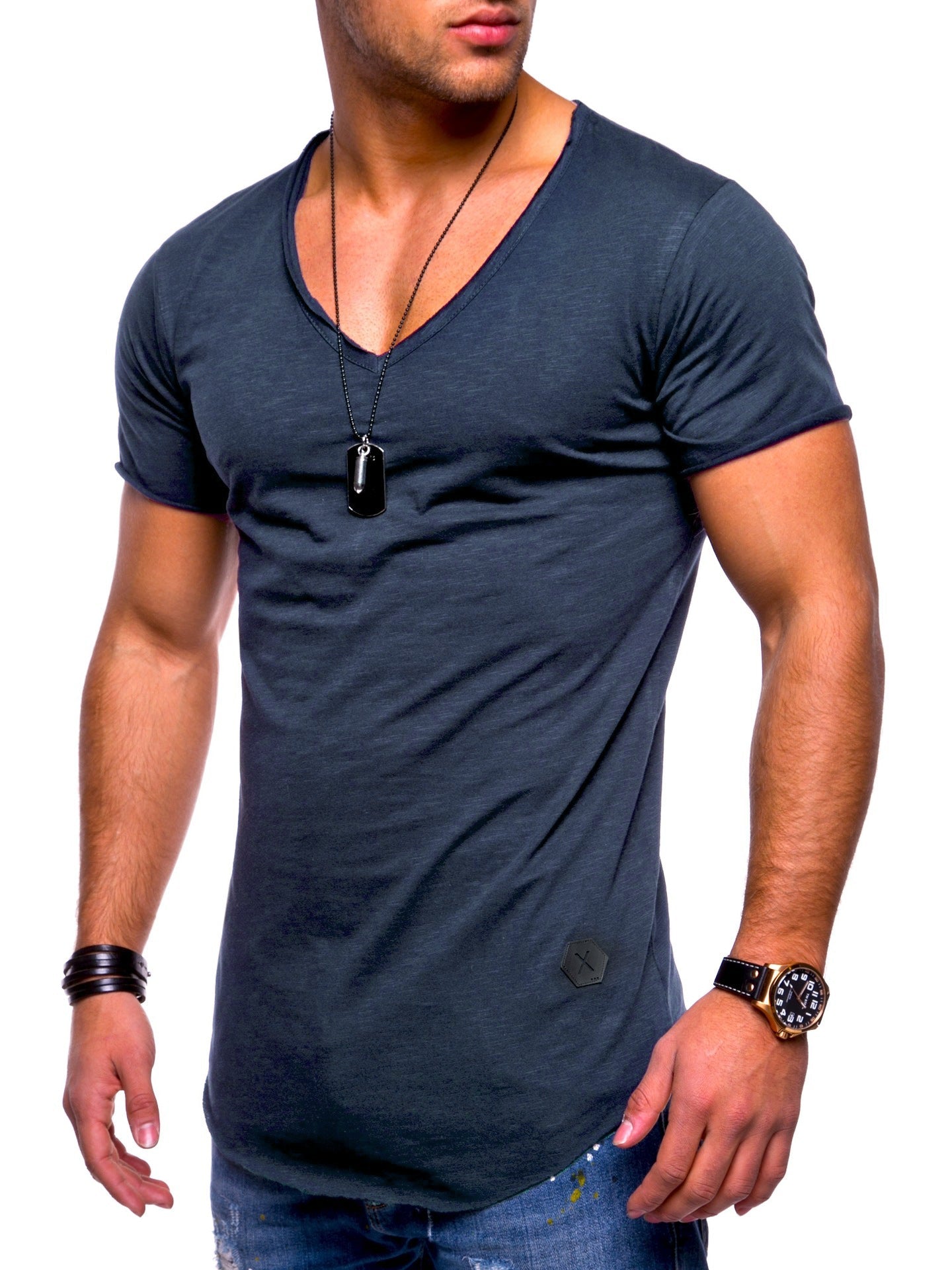 Men's Solid Color V-neck T-shirt With Natural Cut